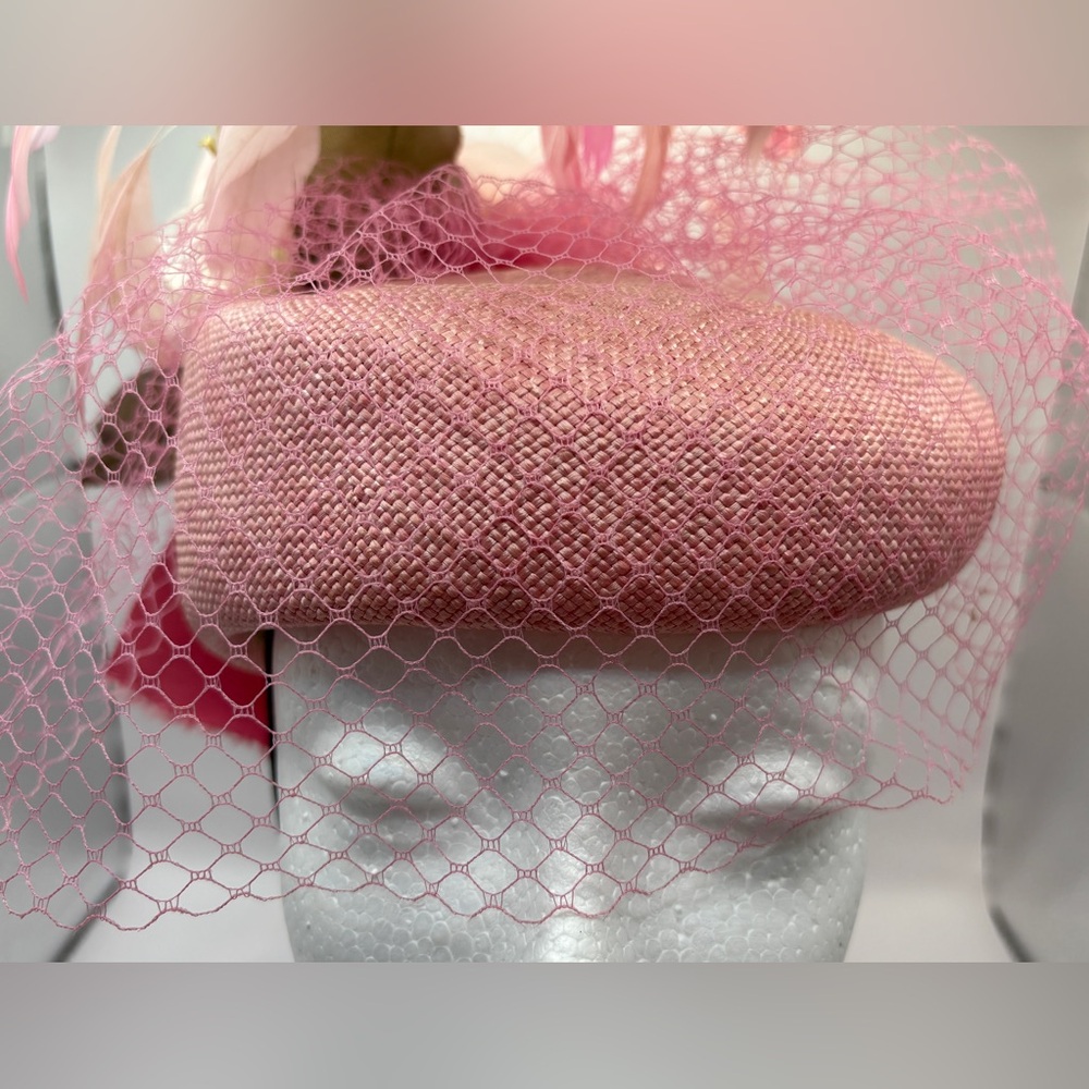 Vintage Ruth Alan Pillbox Hat with Birdcage - Picture 4 of 10